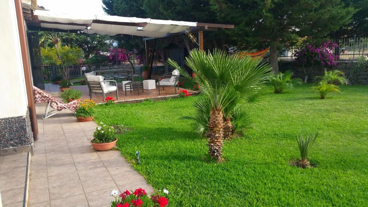 Luxury B&B Le Rocce Villasmundo 0*,  Italië