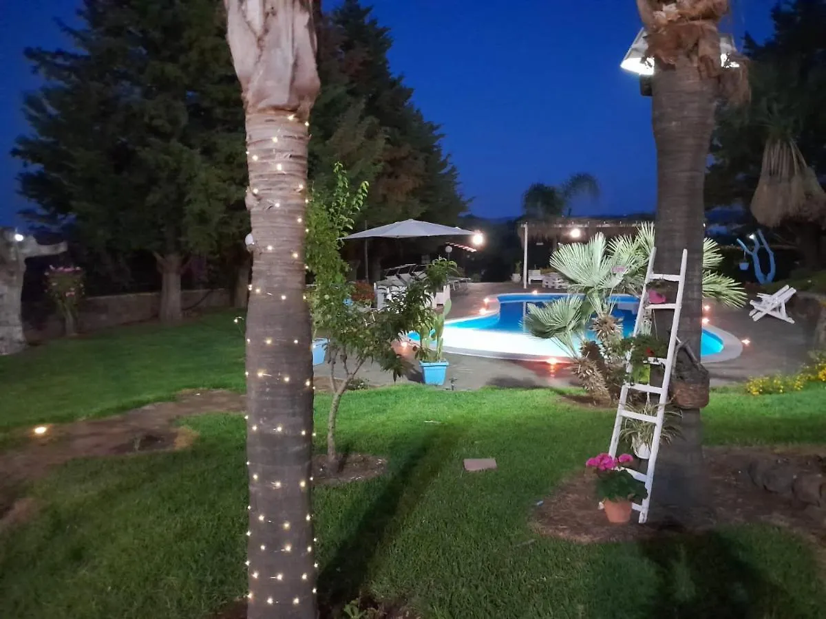 Bed & Breakfast Luxury B&B Le Rocce Villasmundo Italy