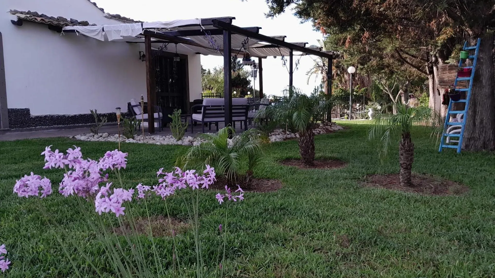 Bed & Breakfast Luxury B&B Le Rocce Villasmundo