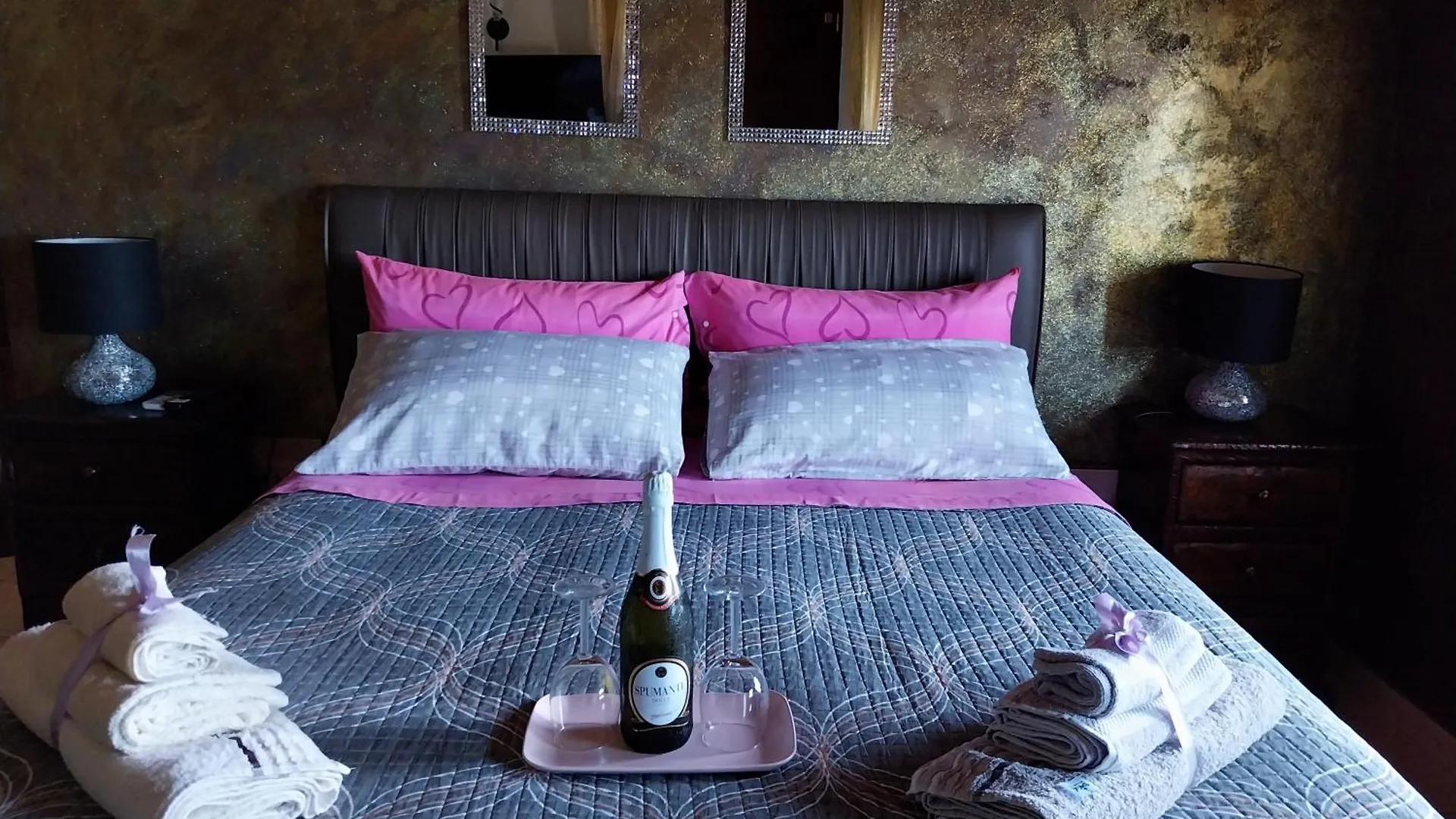 Bed & Breakfast Luxury B&B Le Rocce Villasmundo Italië